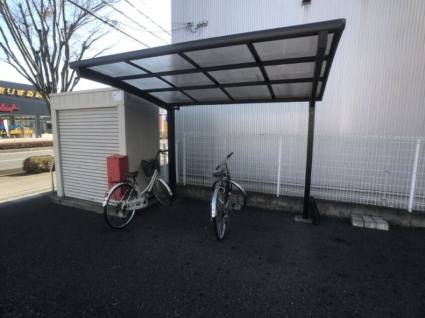 駐輪場 アヴァンギャルド