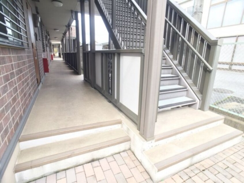 エントランス エスポワール川田 Ａ