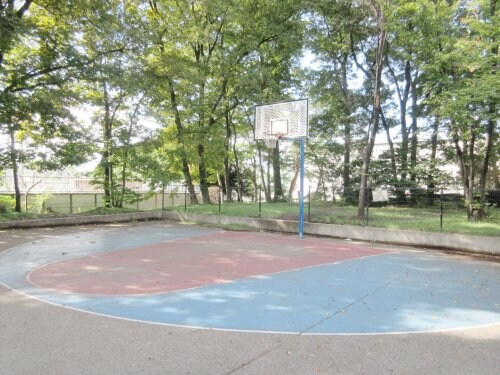 平出工業団地公園(公園)まで1253m リースランド平出 Ｂ