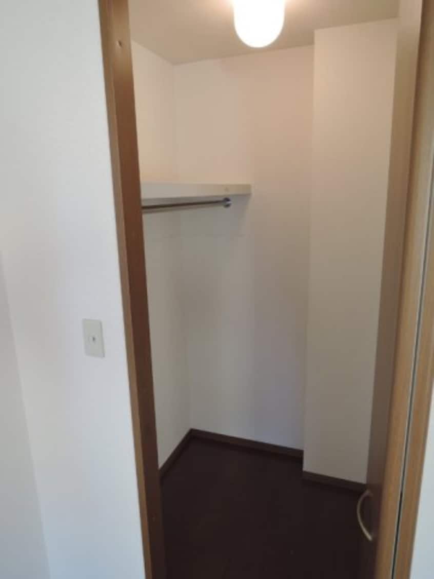 南洋室ウォークインクローゼット スクウェア･ヒル Ｃ