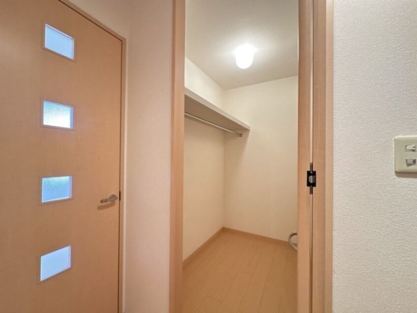 ウォークインクローゼット ウィルモア･リブレ Ａ