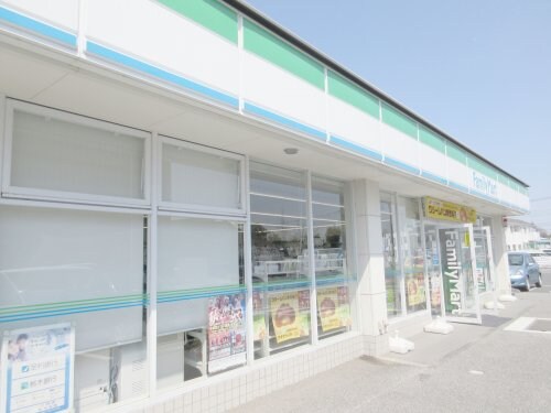 ファミリーマート宇都宮簗瀬町店(コンビニ)まで468m ウィルモア･リブレ Ａ