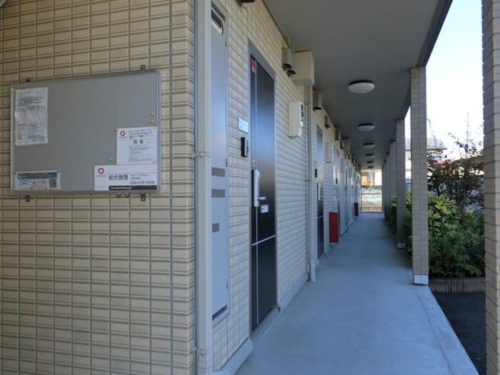 ロビー ブルーム