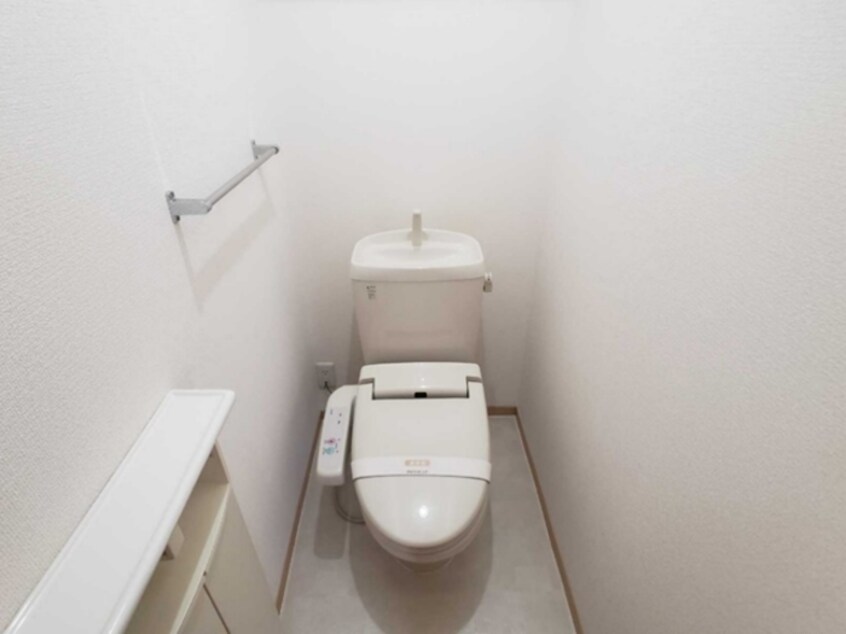 温水洗浄暖房便座のトイレ イーストヒルズ 七番館