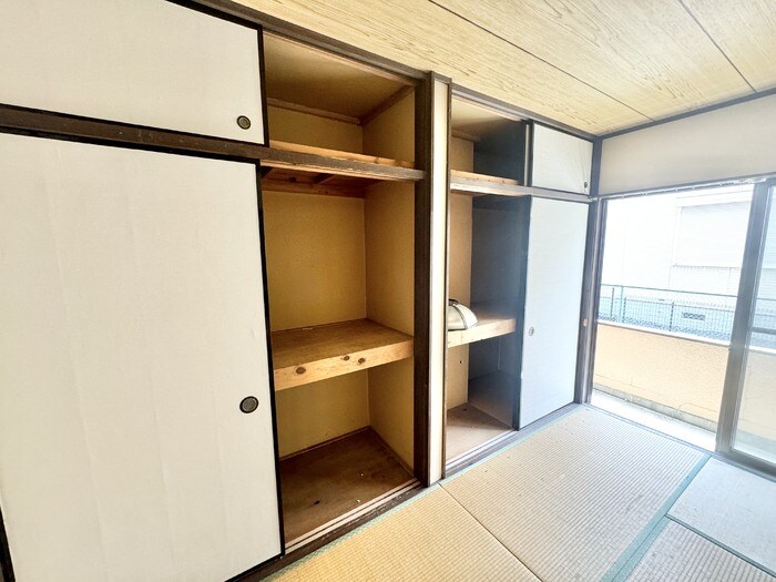 収納 エクメーネ西沢