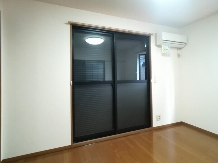 シャッター雨戸 ネオ・アヴァンセ五代 弐番館