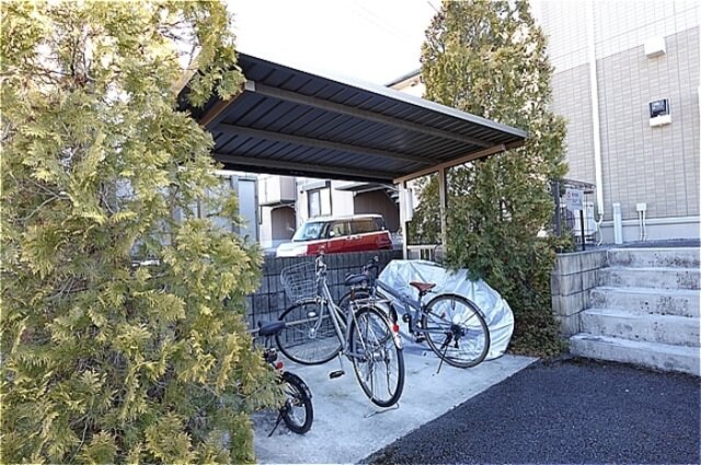 駐輪場 エフ・イースト