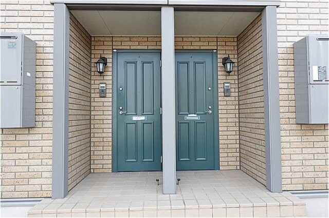 玄関前 アルテール･ヒルズ Ｂ