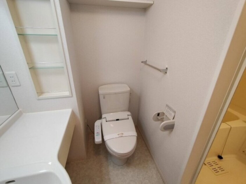 温水洗浄暖房便座 ルミエールヤナセ Ｂ