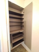 シューズボックス ルミエールヤナセ Ｂ