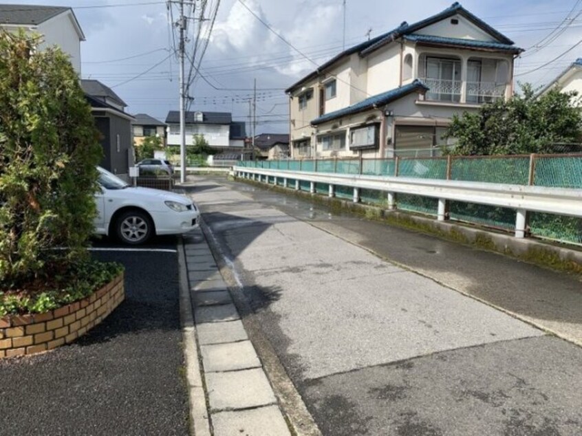 物件東側眺望 シャルムトロン Ｃ