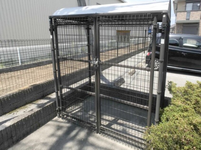 敷地内ごみステーション パレット Ｂ