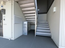 ロビーには宅配ボックスが有ります