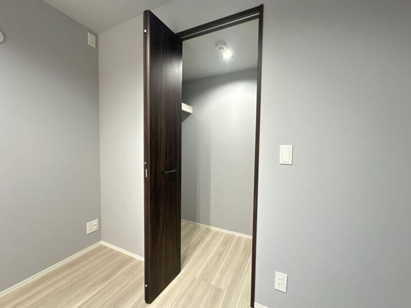 ウォークインクローゼット D-GLANZ EAST