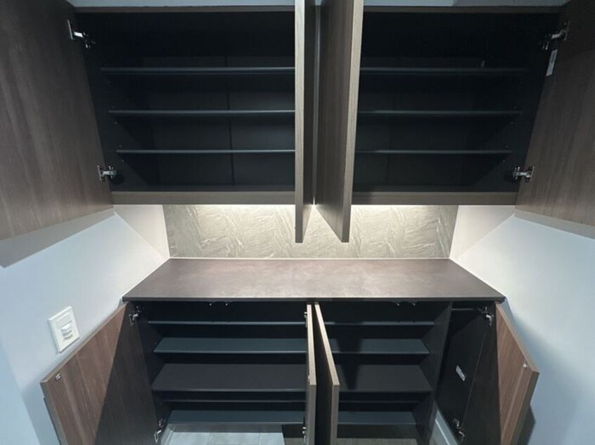 シューズボックス D-GLANZ EAST