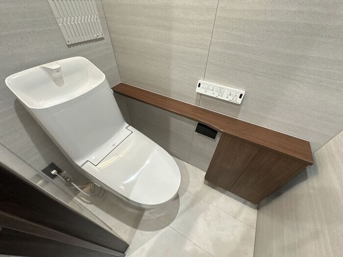 トイレ D-GLANZ EAST