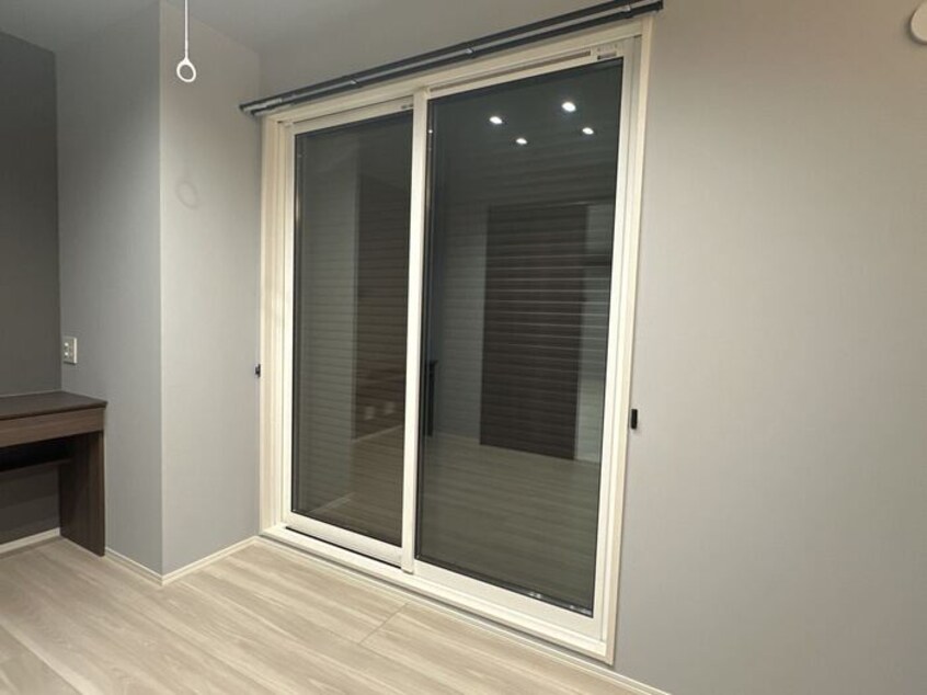 シャッター雨戸 D-GLANZ EAST