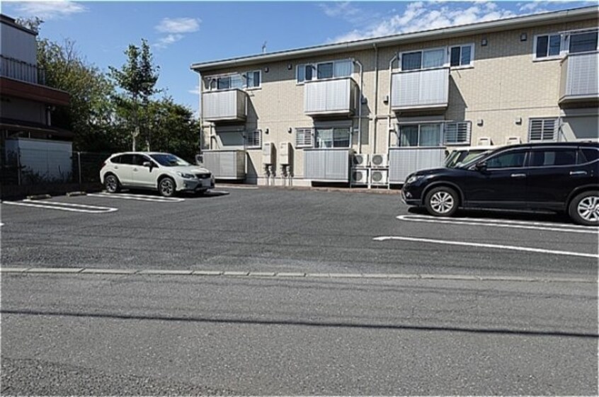 駐車場 リェス クラスィーヴイ