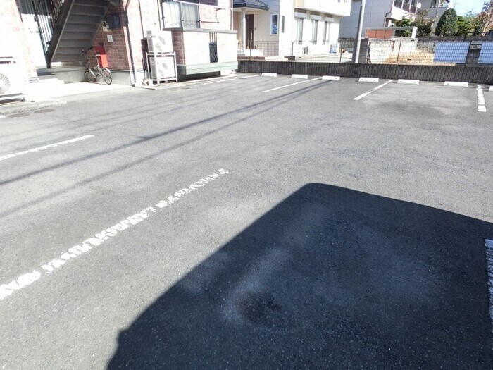 駐車場 リヴェールハウス