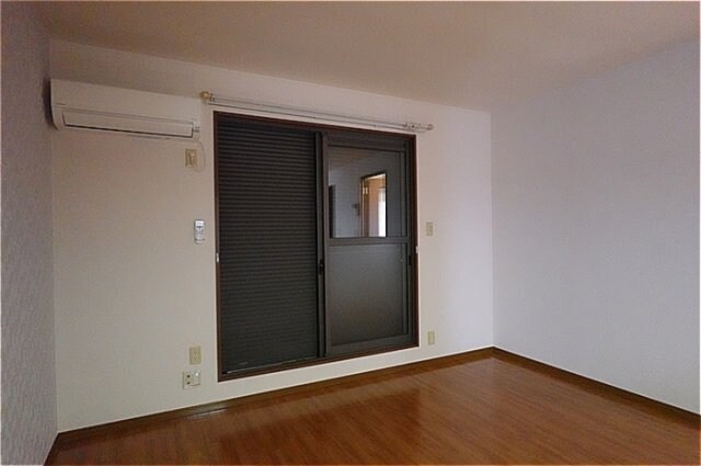 シャッター雨戸 ヴァンクール Ｂ