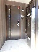 宅配ボックス付き・ＩＣカードキーの玄関 大和 Ⅲ