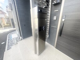 集合ポスト、宅配ボックス