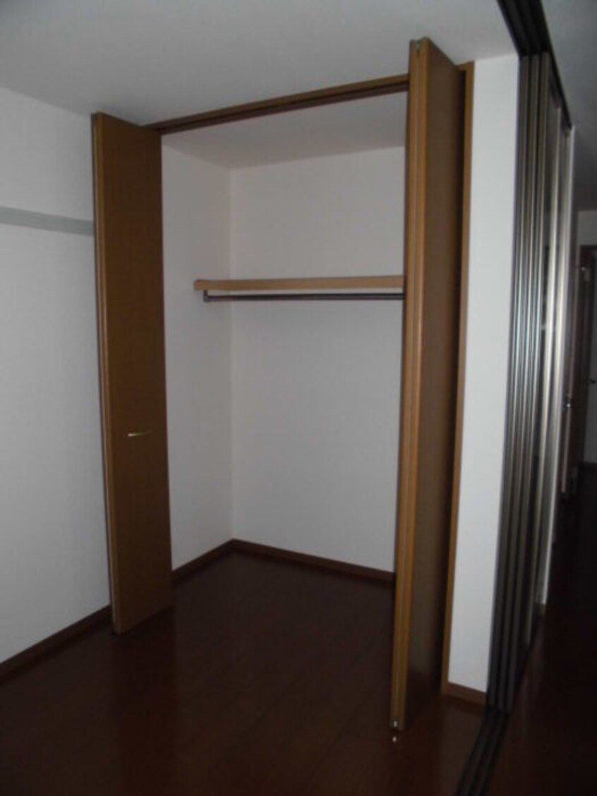 クローゼット アネシス Ａ