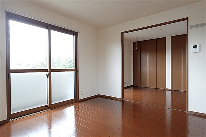 ＬＤＫ～洋室 フローラルコート Ｅ