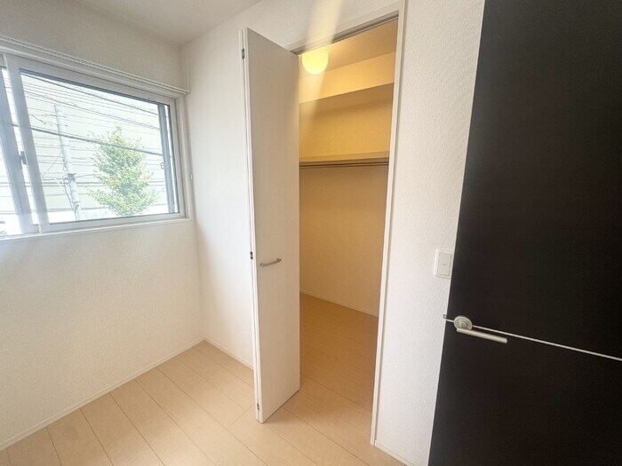 ウォークインクローゼット クレセント