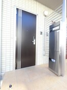 宅配ボックス付き・ＩＣカードキーの玄関 プリズム Ｂ