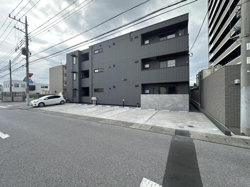 駐車場 D-GLANZ EAST