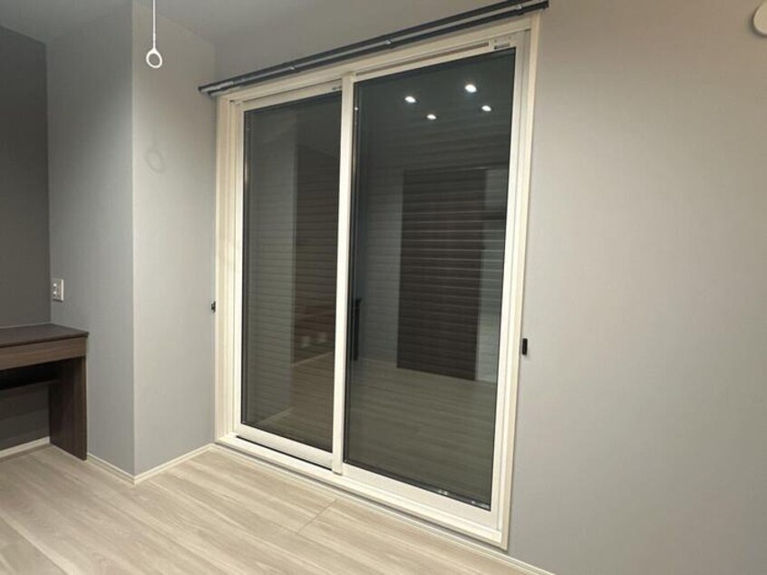 シャッター雨戸 D-GLANZ EAST