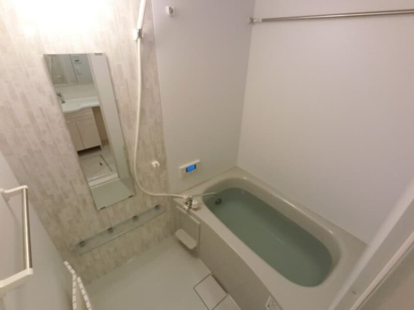 換気暖房乾燥機付浴室 イーストコート Ａ