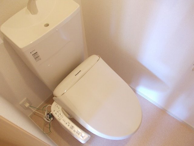  ネオ　エレガンスＢ