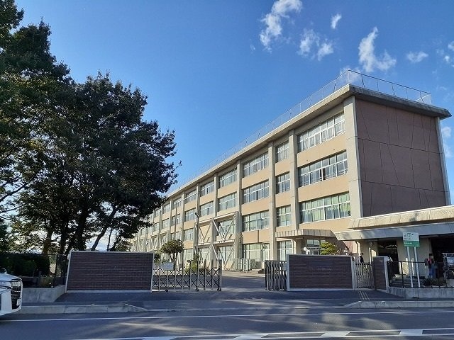 雀宮中央小学校まで400m 雀の宮６丁目アパート