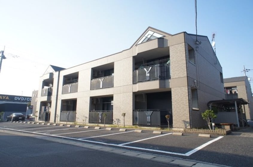 外観写真（昼） クローバーハウスＢ