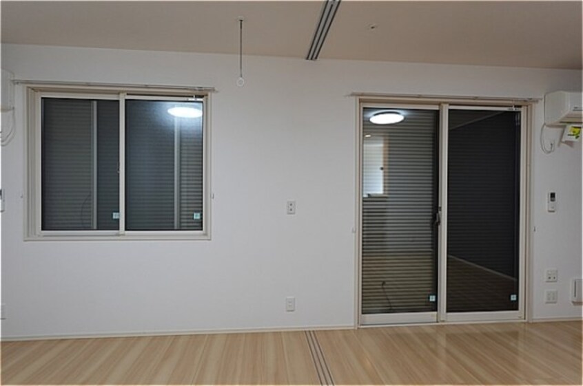 シャッター雨戸 シャルムコート Ｂ