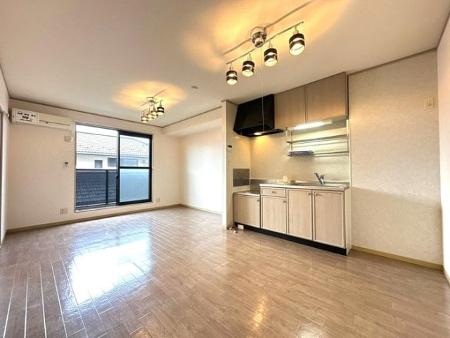 LDK ユニヴェール