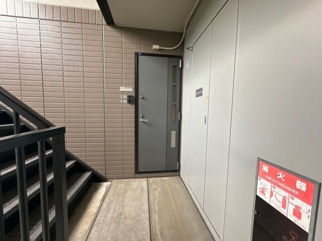 ロビー ユニヴェール
