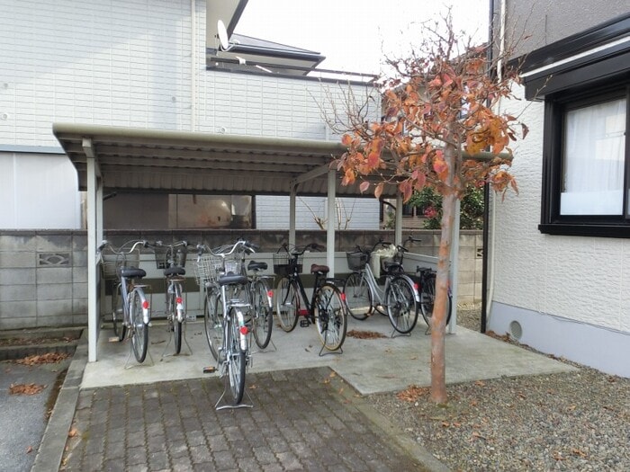 駐輪場 ネオ・アヴァンセ五代 弐番館