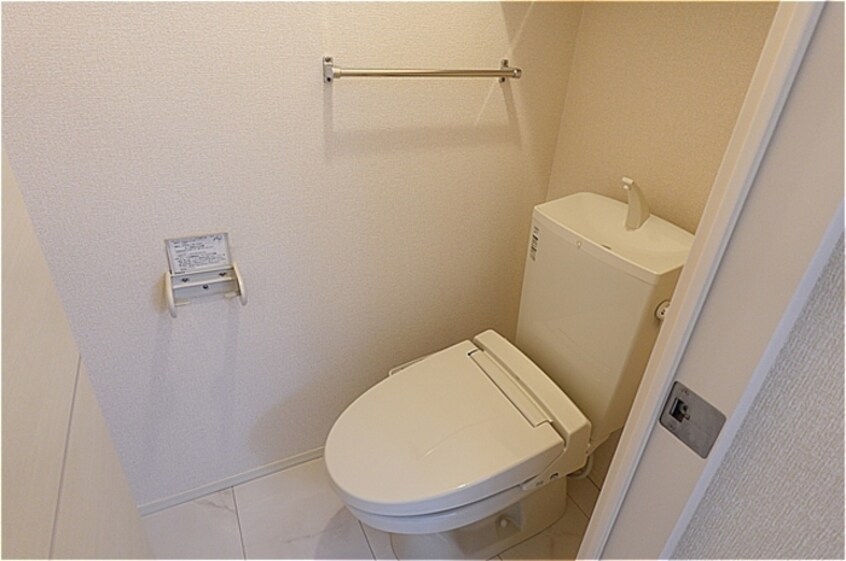 温水洗浄暖房便座のトイレ ステラ コート若草 Ａ