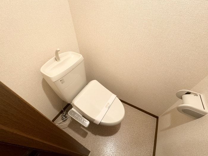 トイレ ハニーコート Ｄ