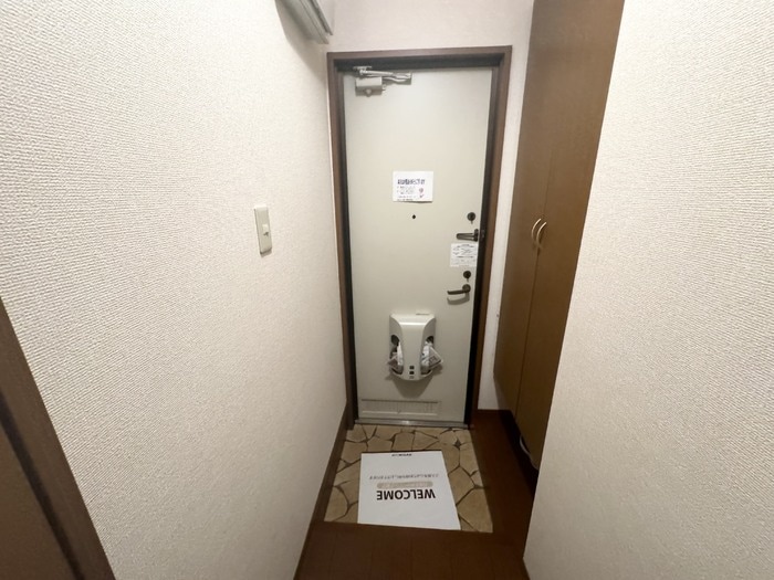 玄関 ハニーコート Ｄ