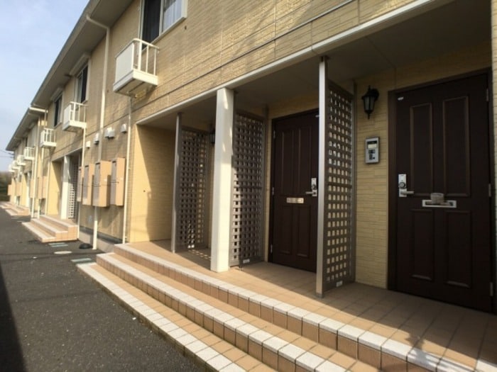 エントランス グレイスコート清原台 Ｃ