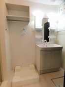 洗面台と洗濯機置き場 エステラ