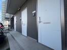 玄関前 クレセント