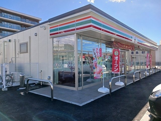 セブンイレブン東簗瀬1丁目店まで260m カーサ　エテルナⅠ