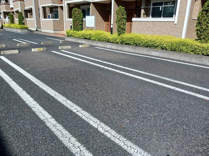  ネオ　エレガンスＢ