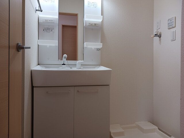  ネオ　エレガンスＢ