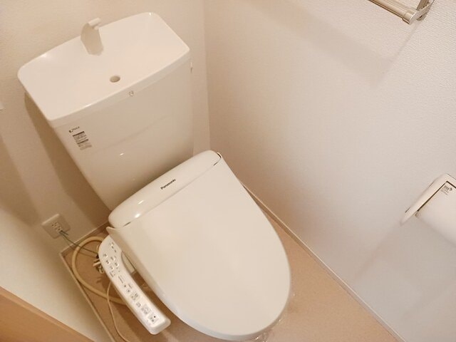  ネオ　エレガンスＢ